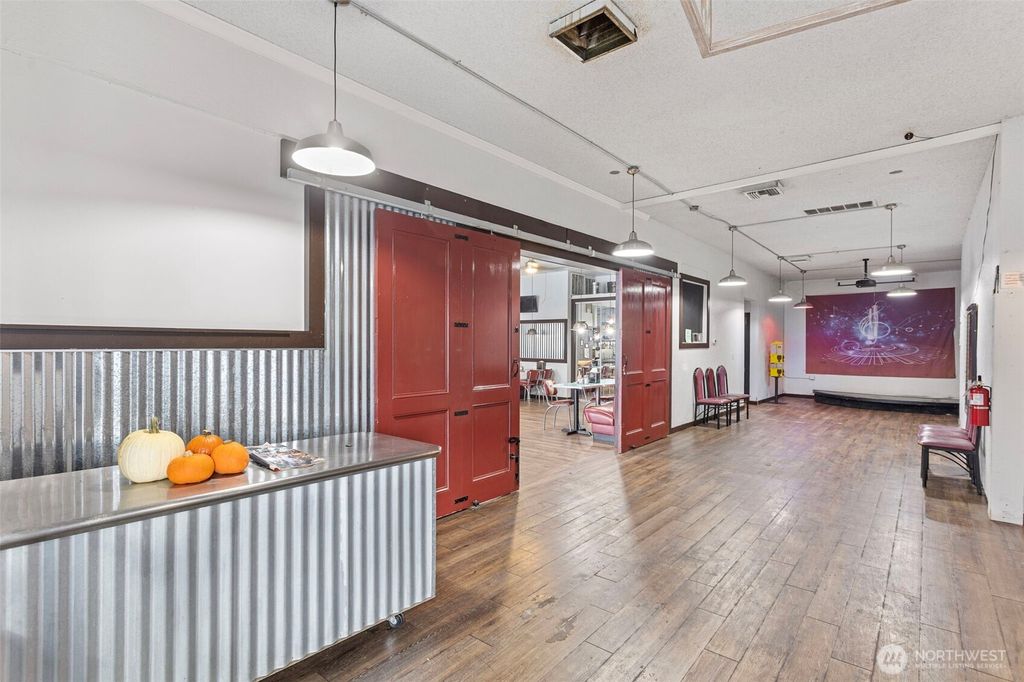 Photo of 15310 1st Avenue S, Burien, WA 98148 (MLS # 2461542)