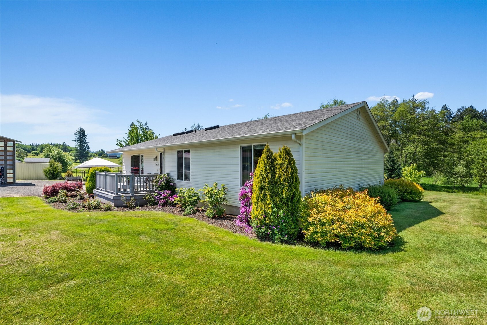 401 Huntting Road