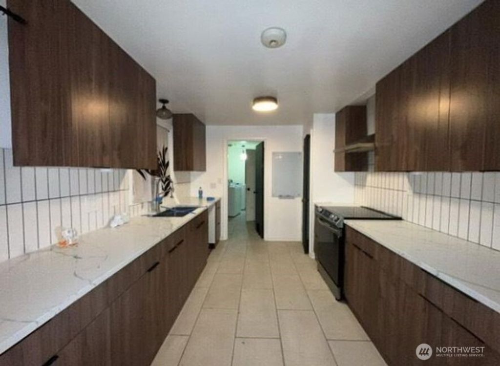 Photo of 709 27th Avenue, Milton, WA 98354 (MLS # 2476893)