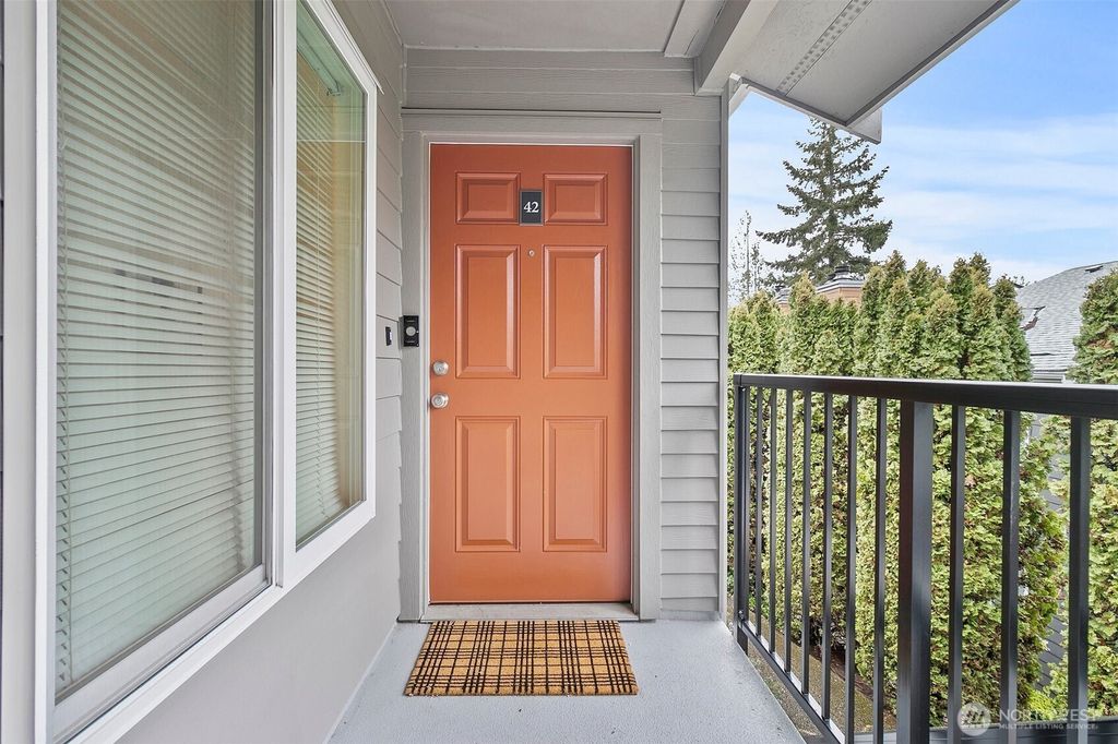 Photo of 2605 S 272nd St #42, Kent, WA 98032 (MLS # 2356948)