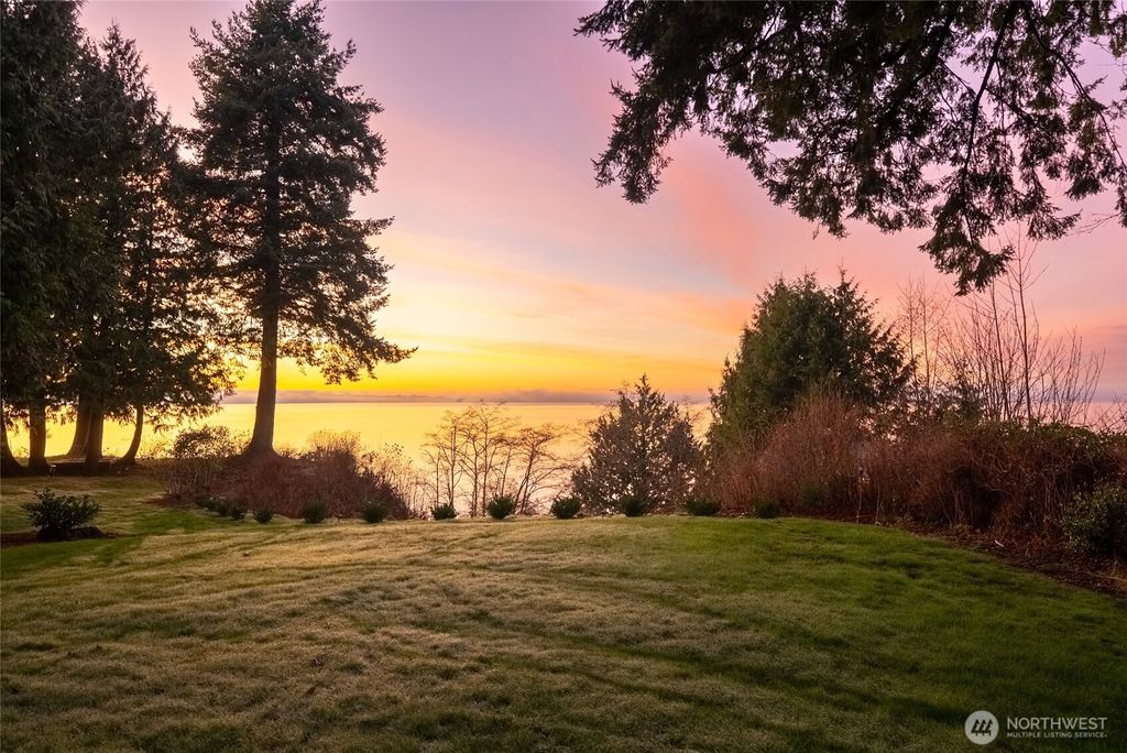 Photo of 8617 Semiahmoo Drive, Blaine, WA 98230 (MLS # 2472828)