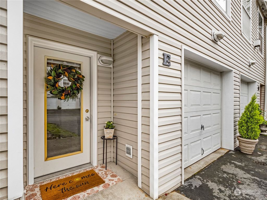 Photo of 2313 Milton Way #E, Milton, WA 98354 (MLS # 2310755)