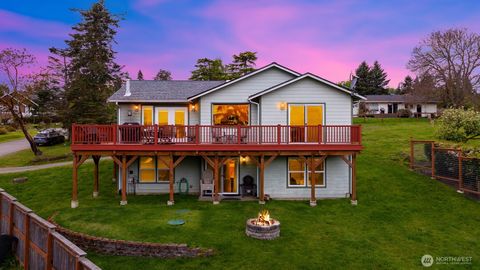 Photo of 1409 Commodore Place, Freeland, WA 98249 (MLS # 2514243)