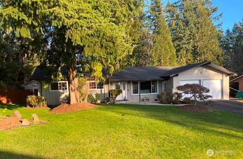 Photo of 1410 Graham Drive, Kelso, WA 98626 (MLS # 2486342)