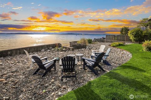 7161 Beach Drive SW Seattle WA 98136