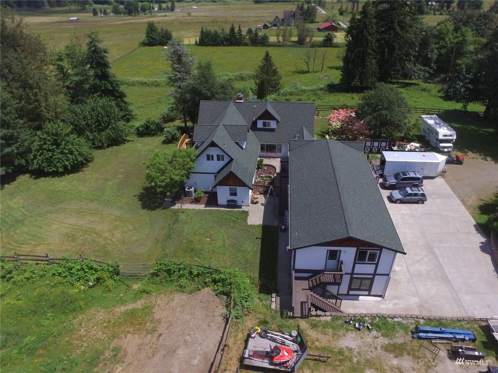 Photo of 21528 SE 392nd Street, Enumclaw, WA 98022 (MLS # 1966407)