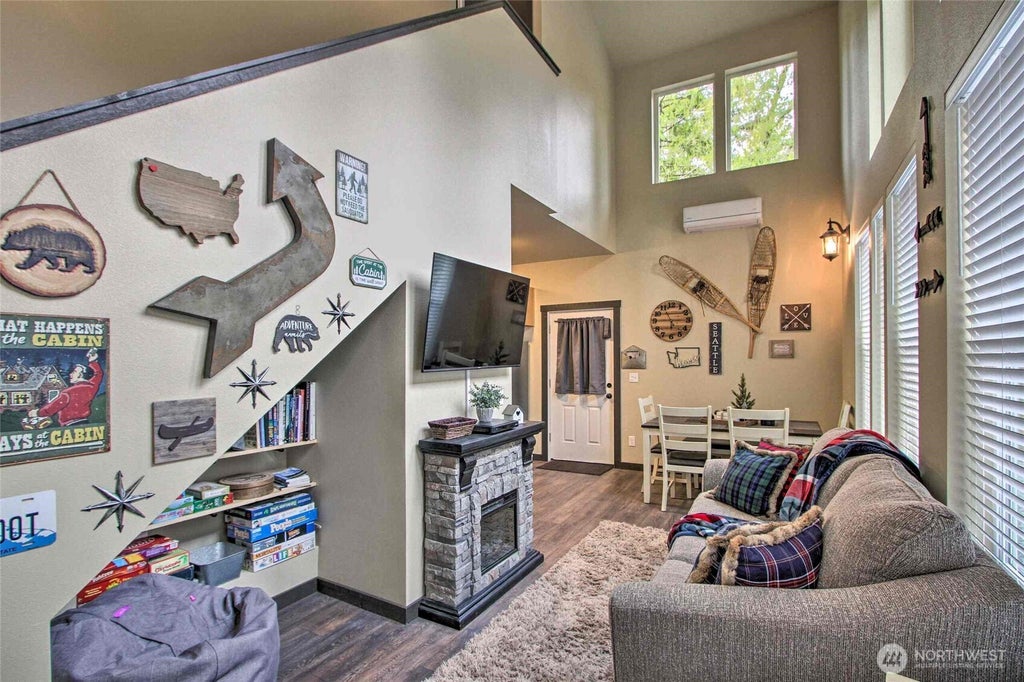 Photo of 108 Osborn Road, Ashford, WA 98304 (MLS # 2564567)