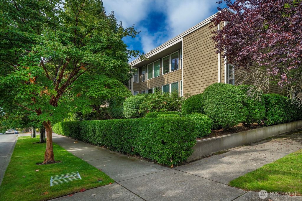 Photo of 3901 1st Avenue NW #302, Seattle, WA 98107 (MLS # 2383066)
