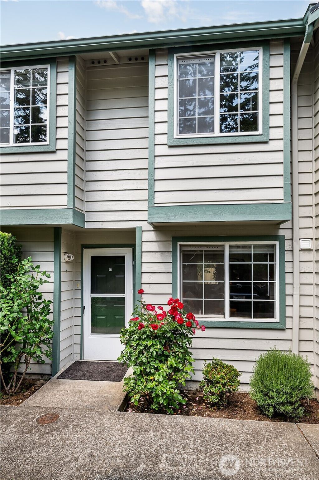 Photo of 21305 50th Avenue W #B2, Mountlake Terrace, WA 98043 (MLS # 2393283)
