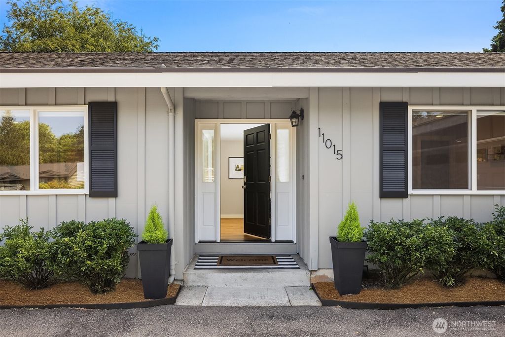 Photo of 11015 NE 144th Street, Kirkland, WA 98034 (MLS # 2390100)