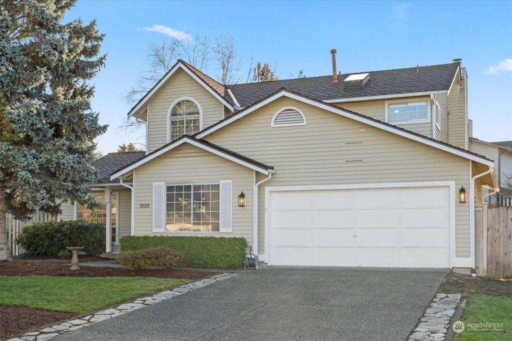 Photo of 5520 110th Place SW, Mukilteo, WA 98275 (MLS # 2320893)