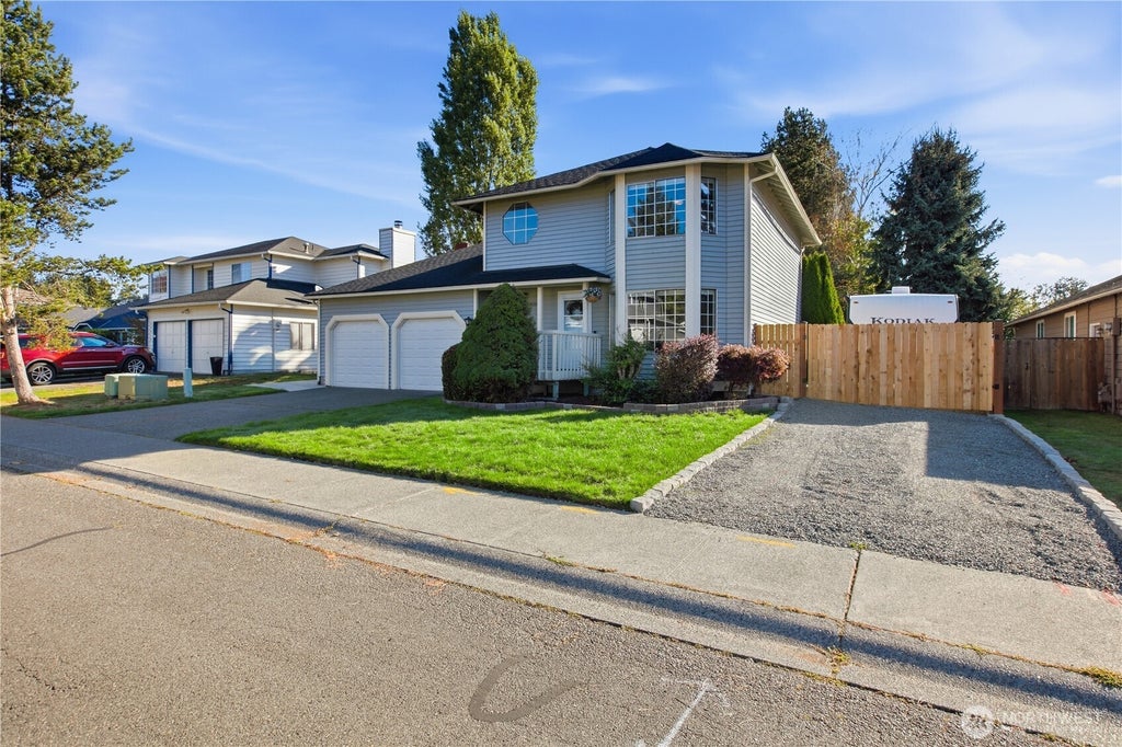 Photo of 28026 129th Place SE, Kent, WA 98030 (MLS # 2591708)
