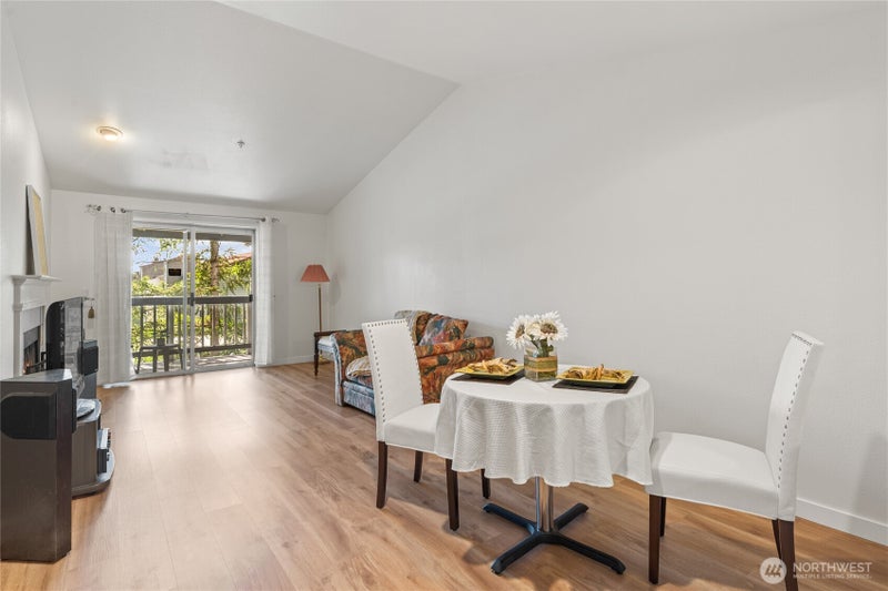 23339 Cedar Way A302