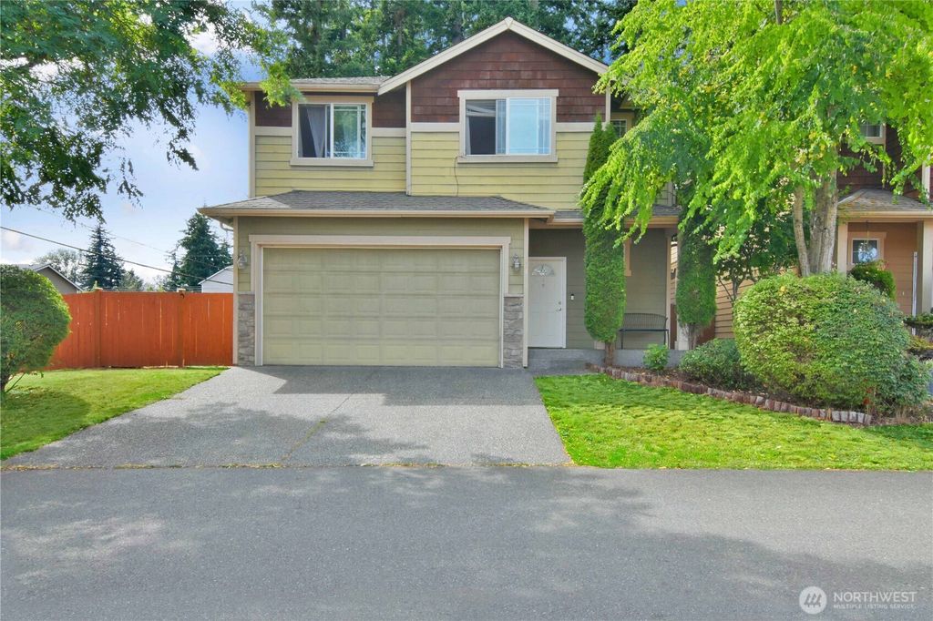 Photo of 12414 29th Place W, Everett, WA 98204 (MLS # 2422662)