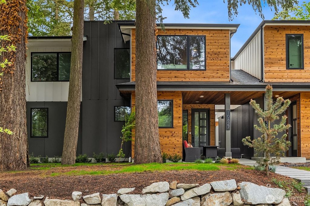 Photo of 10827 104th Avenue NE #1, Kirkland, WA 98033 (MLS # 2525729)