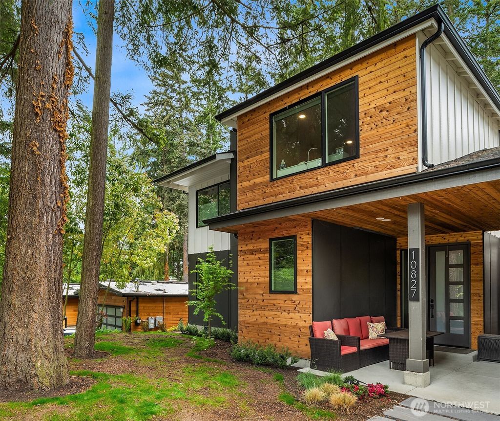 Photo of 10827 104th Avenue NE #1, Kirkland, WA 98033 (MLS # 2525729)