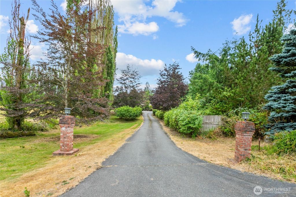 Photo of 9602 167th Avenue SE, Snohomish, WA 98290 (MLS # 2371555)
