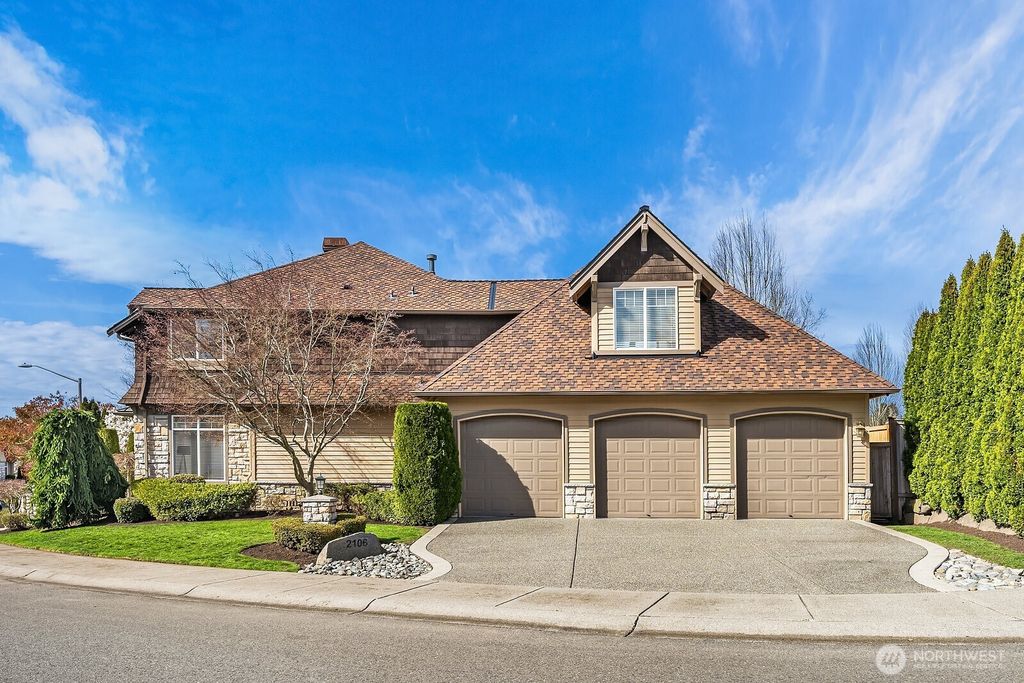 Photo of 2106 204th Place NE, Sammamish, WA 98074 (MLS # 2346653)