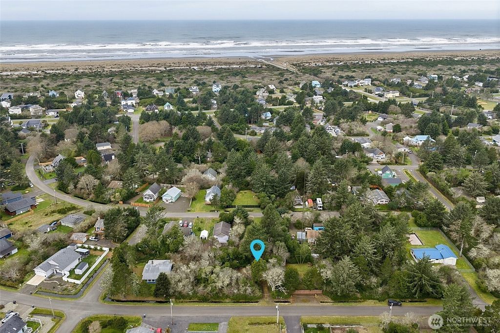 Photo of 189 S Narwhal Loop SW, Ocean Shores, WA 98569 (MLS # 2499203)