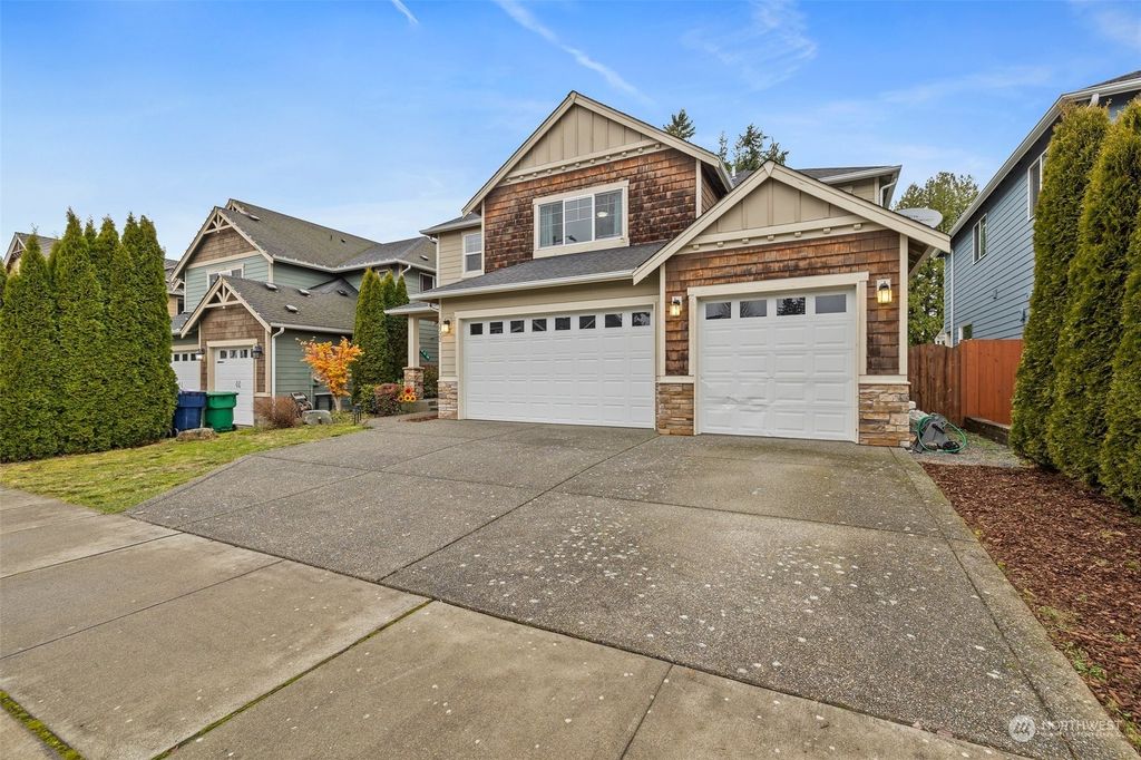 Photo of 13722 41st Avenue W, Lynnwood, WA 98087 (MLS # 2317886)