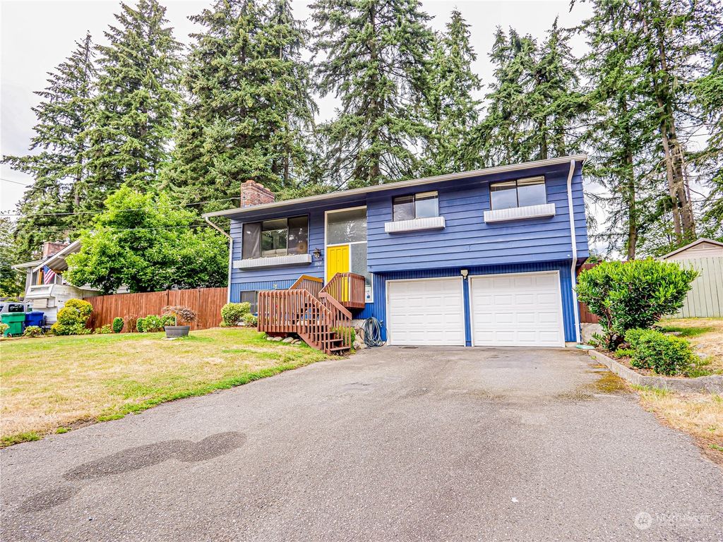 Photo of 1707 196th Place, Lynnwood, WA 98036 (MLS # 2271959)