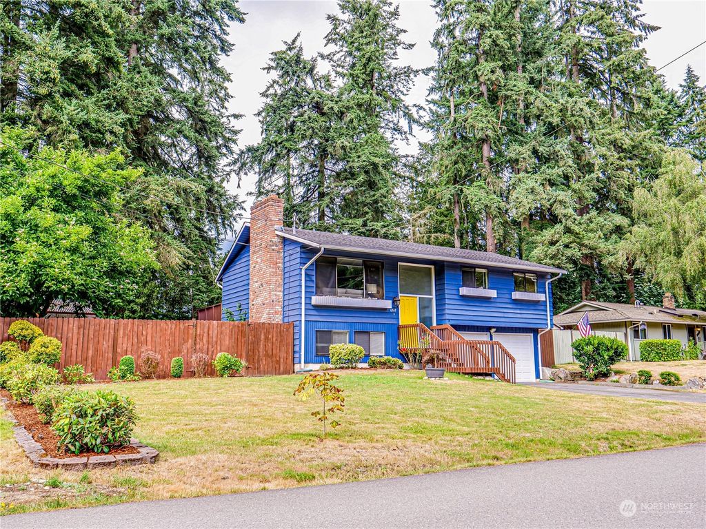 Photo of 1707 196th Place, Lynnwood, WA 98036 (MLS # 2271959)