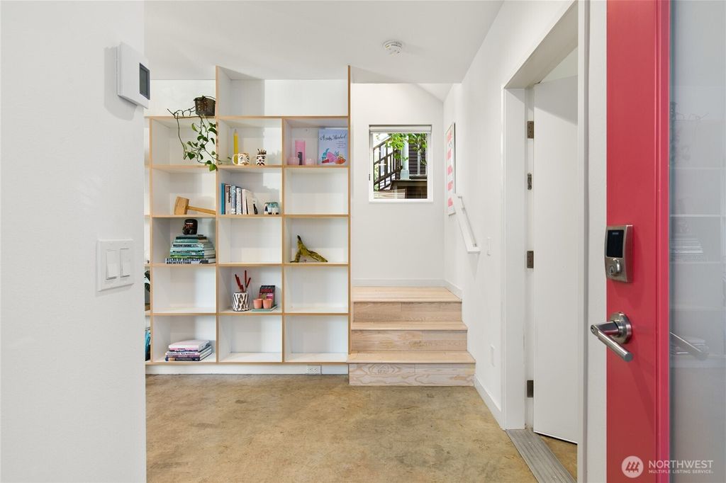 Photo of 716 16th Avenue #C, Seattle, WA 98122 (MLS # 2428237)