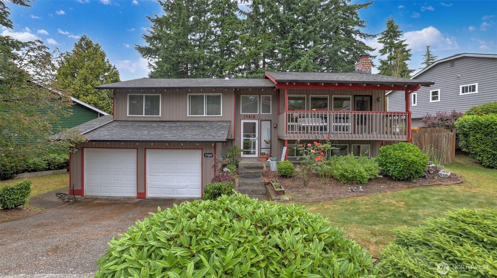 Photo of 17618 162nd Avenue SE, Renton, WA 98058 (MLS # 2392037)