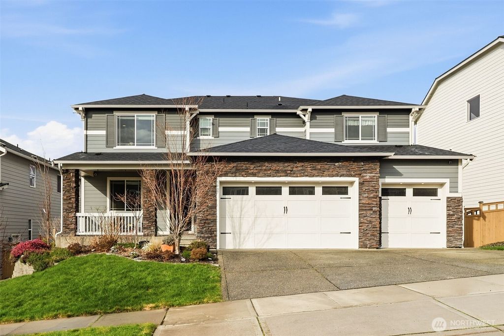 Photo of 3907 14th Avenue SE, Puyallup, WA 98372 (MLS # 2482780)