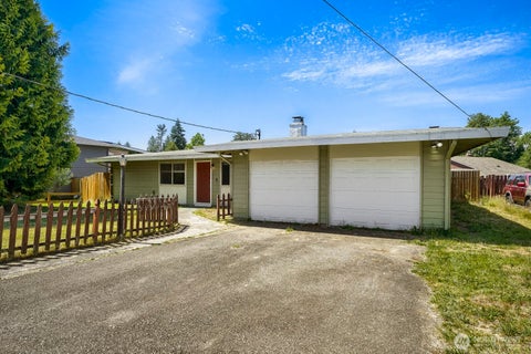 Photo of 23227 110th Place SE, Kent, WA 98031 (MLS # 2544833)