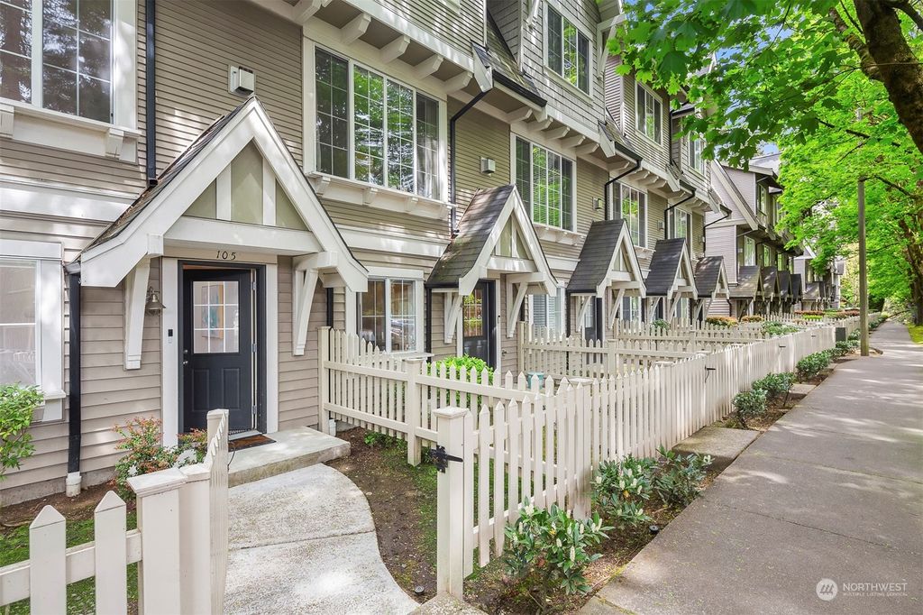 Photo of 18211 NE 95th Way #105, Redmond, WA 98052 (MLS # 2232671)