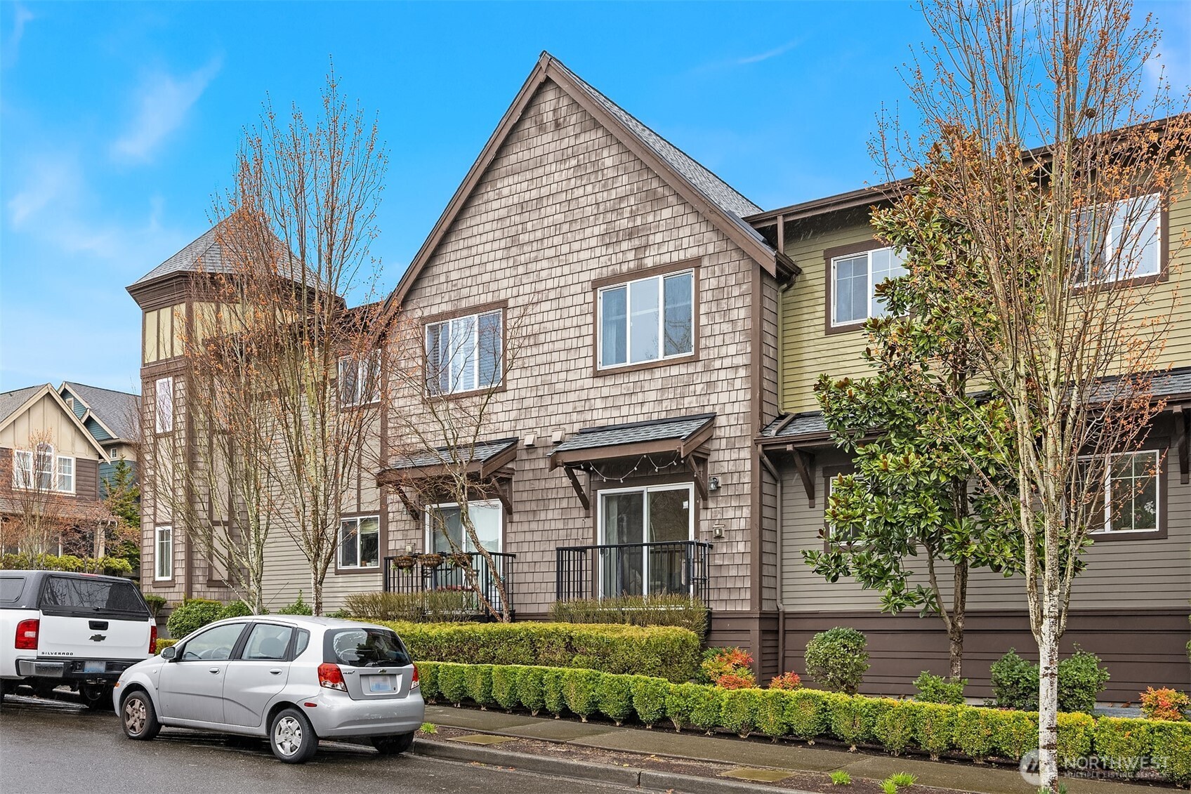 1736 10th Avenue NE C110