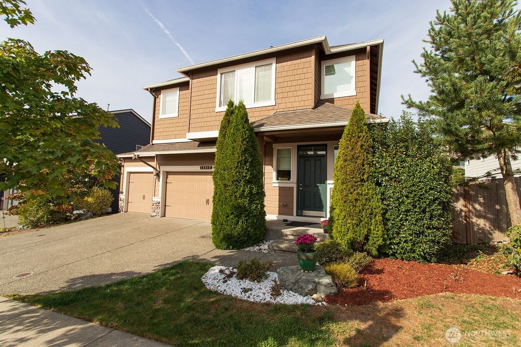 Photo of 12512 SE 302nd Place, Auburn, WA 98092 (MLS # 2444626)