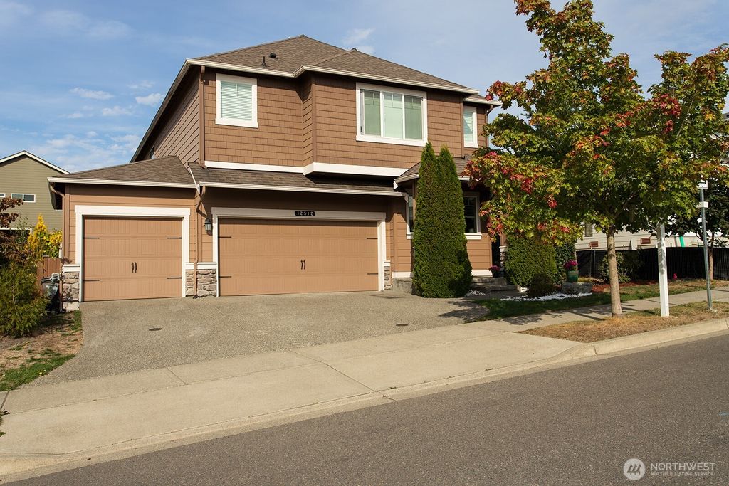 Photo of 12512 SE 302nd Place, Auburn, WA 98092 (MLS # 2444626)