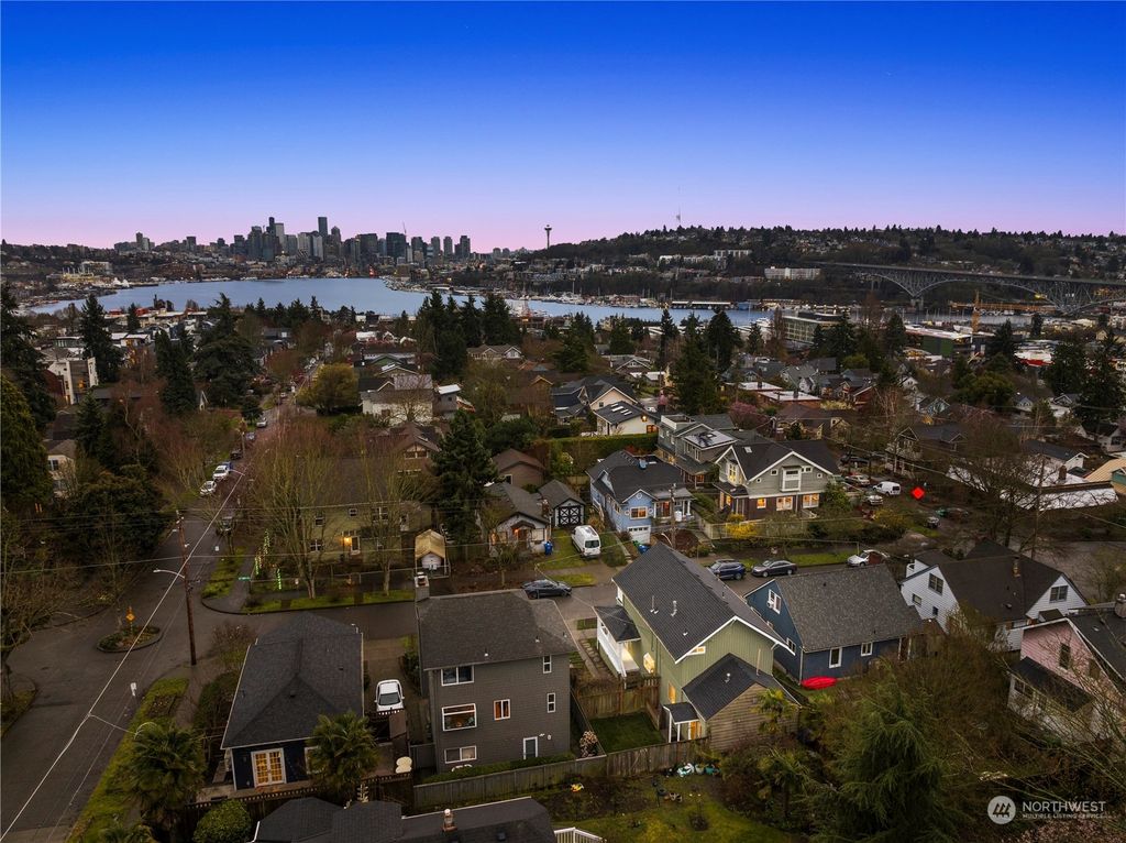 Photo of 1612 N 38th Street, Seattle, WA 98103 (MLS # 2211252)