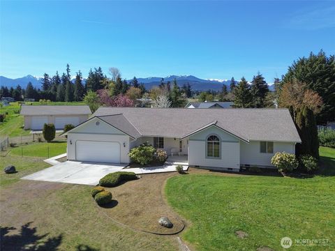 462 E Runnion Sequim WA 98382