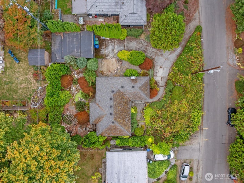 4005 NE 88th Street