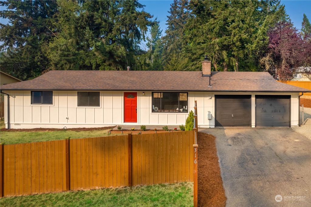 Photo of 316 S 308th Street, Federal Way, WA 98003 (MLS # 2009793)