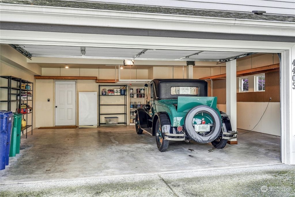 Photo of 4405 Providence Point Place SE #1625, Issaquah, WA 98029 (MLS # 2219295)