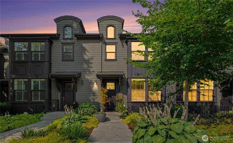 Photo of 2111 9th Avenue W #22, Seattle, WA 98119 (MLS # 2567204)