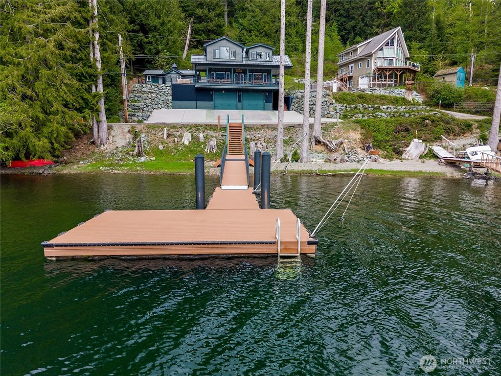 Photo of 34605 N Shore Drive, Mount Vernon, WA 98274 (MLS # 2522197)