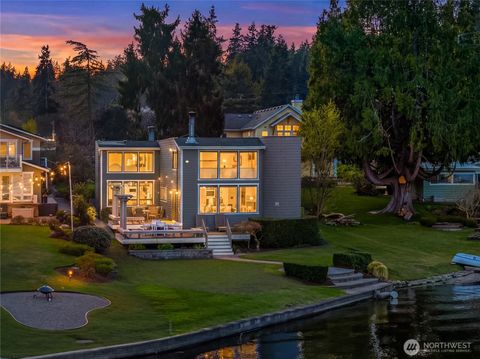 Photo of 3418 W Lake Sammamish Parkway SE, Bellevue, WA 98008 (MLS # 2501244)