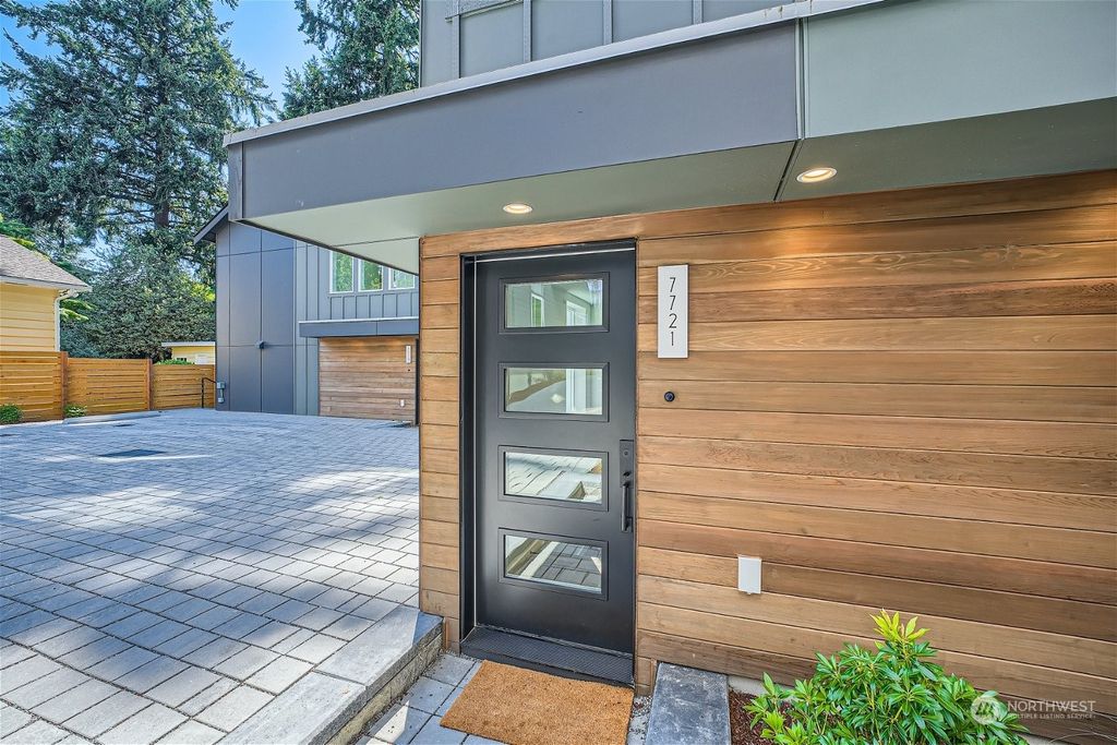 Photo of 7721 45th Avenue NE, Seattle, WA 98115 (MLS # 2268456)