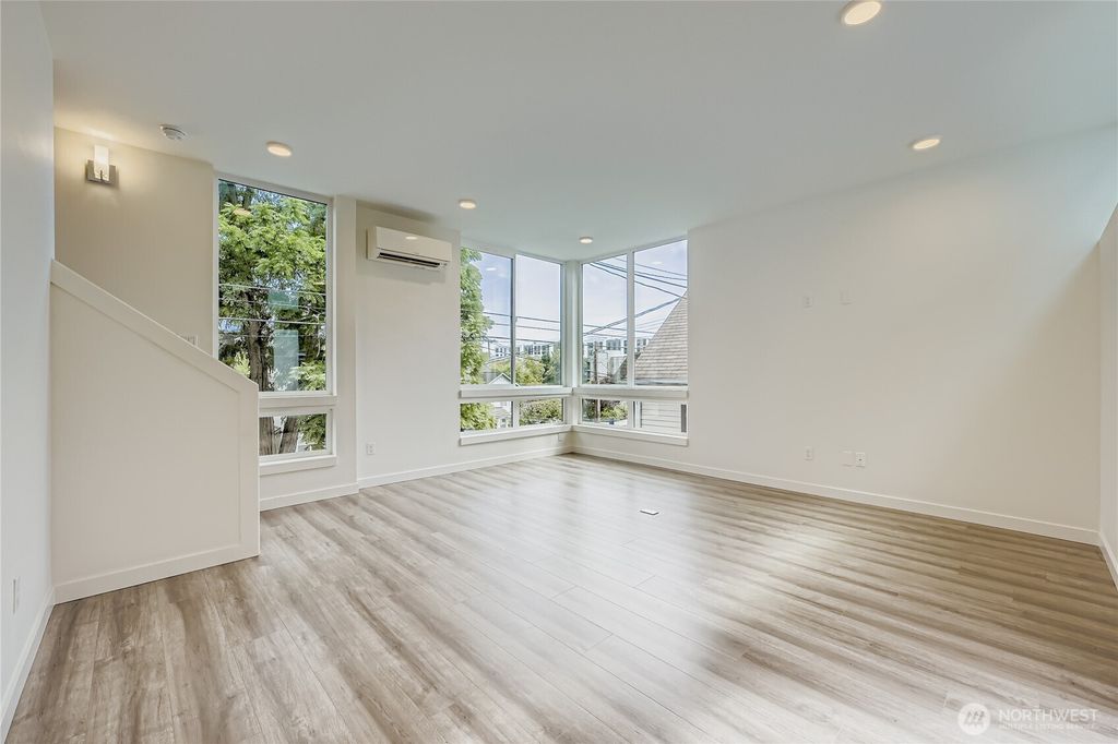 Photo of 5111 NE Ravenna Ave Ave #A, Seattle, WA 98105 (MLS # 2424015)
