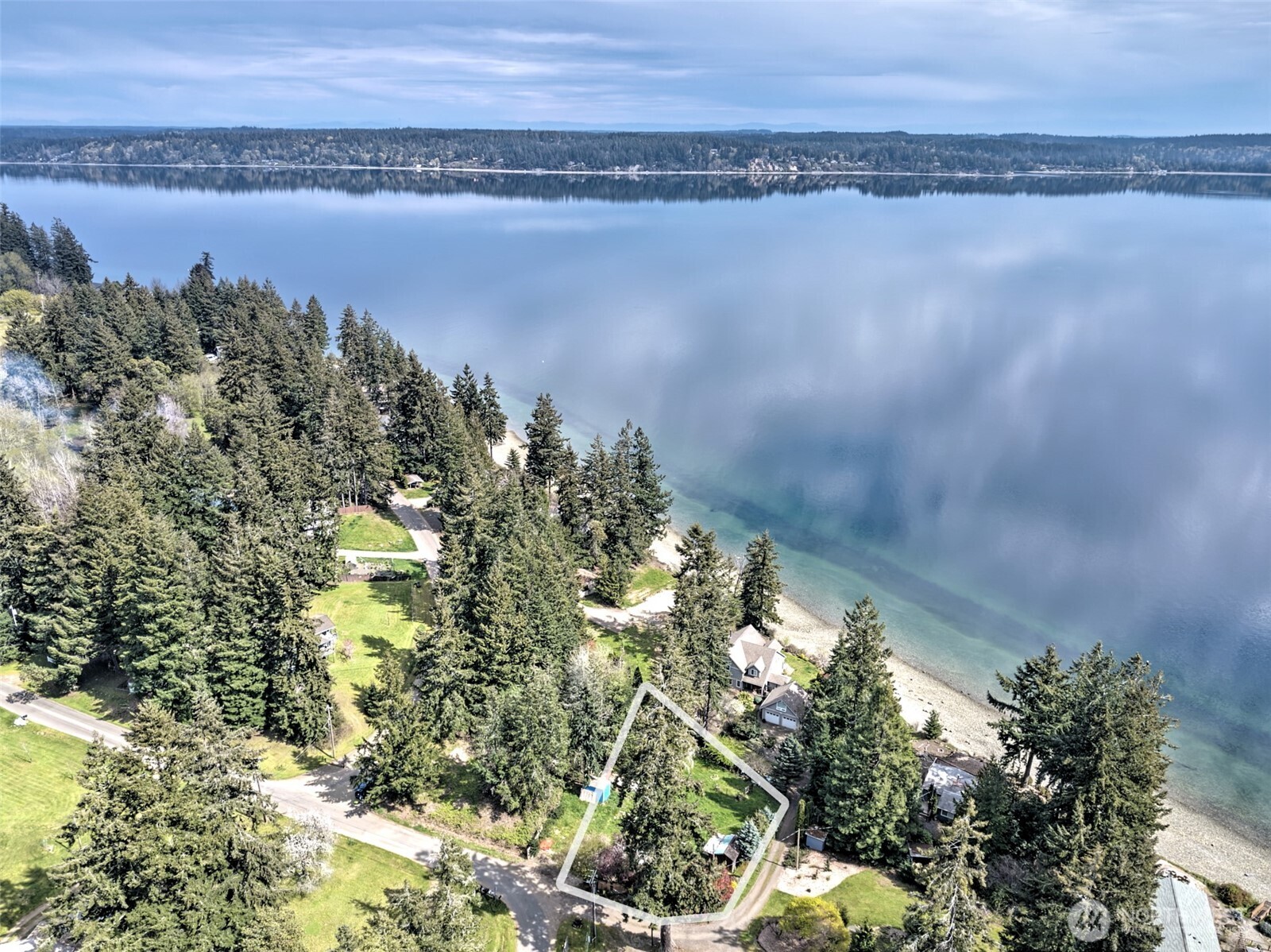 721 E Stretch Island Road S