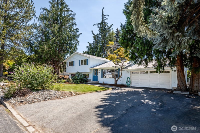 1400 Bel Air Drive