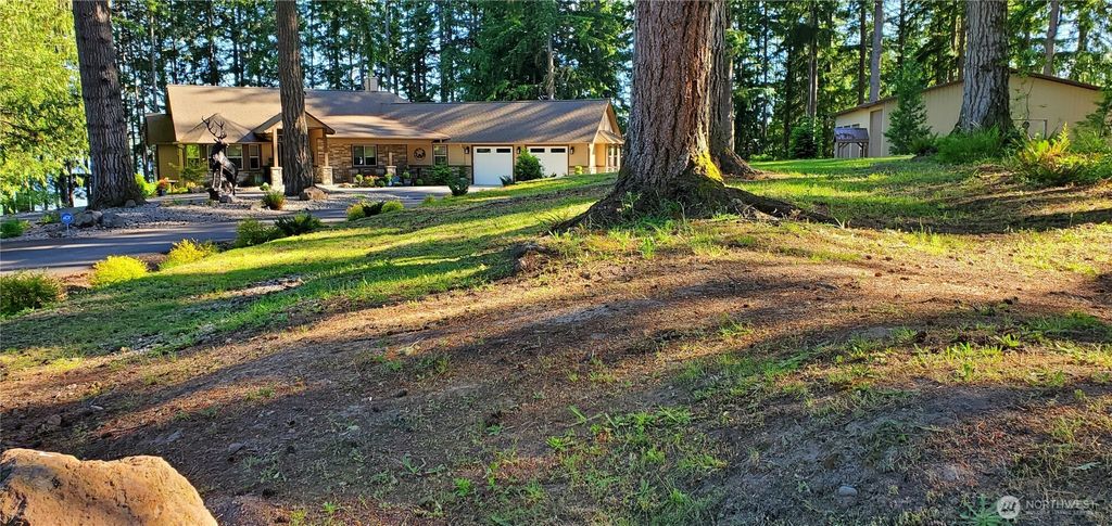 Photo of 200 Kerr Road, Silverlake, WA 98645 (MLS # 2447102)