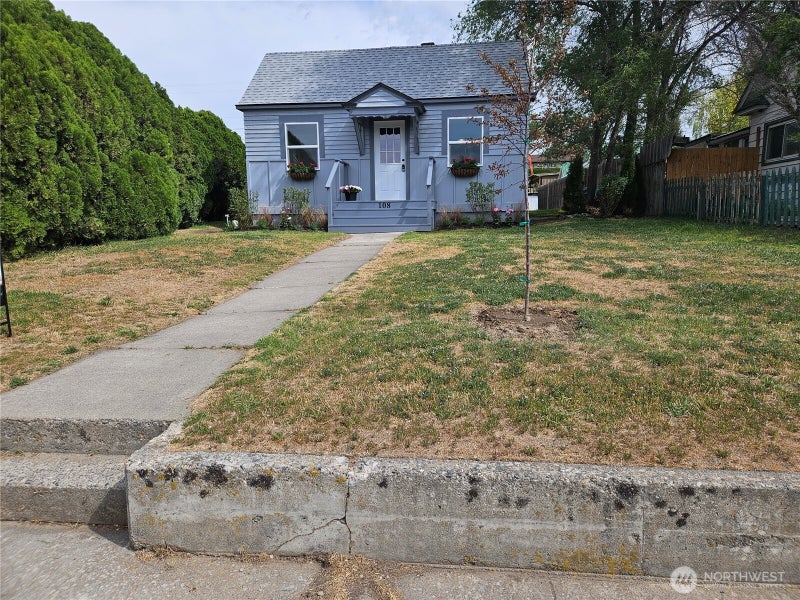 108 W 3rd Street