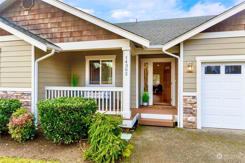 Photo of 14302 195th Drive SE, Monroe, WA 98272 (MLS # 2188944)