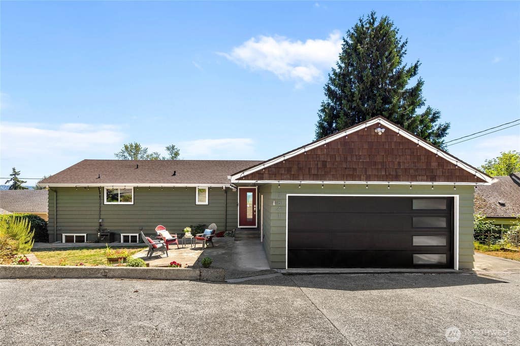 Photo of 7841 S 135th Street, Seattle, WA 98178 (MLS # 2564823)